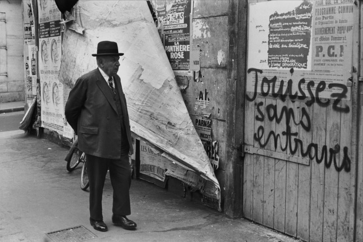 Rue de Vaugirard, Paris, mai 1968 ©Henri Cartier-Bresson / Magnum Photos/Courtesy Fondation Henri Cartier-Bresson